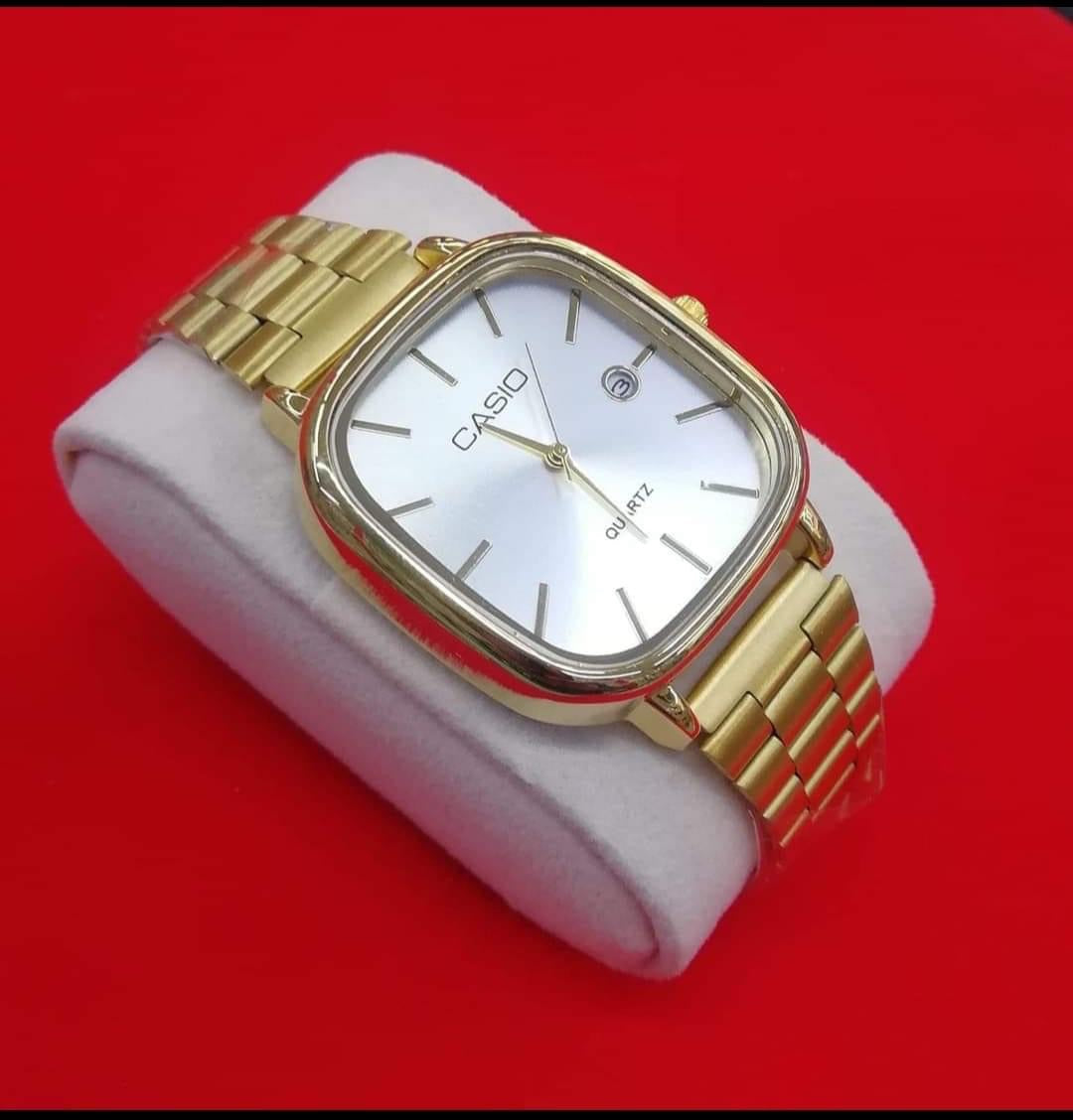 Shophably® Casio quartz watch